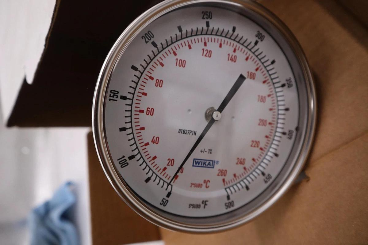 Used Wika TG53 5'' DS  Bimetal Thermometer  2.5'' RANGE 50-500F 1/2 NPT - STOCK GF264