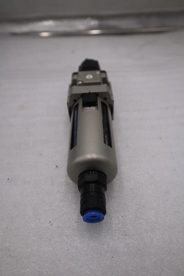 NEW OPEN BOX SMC AW30-F03D Filter Regulator STOCK GF126
