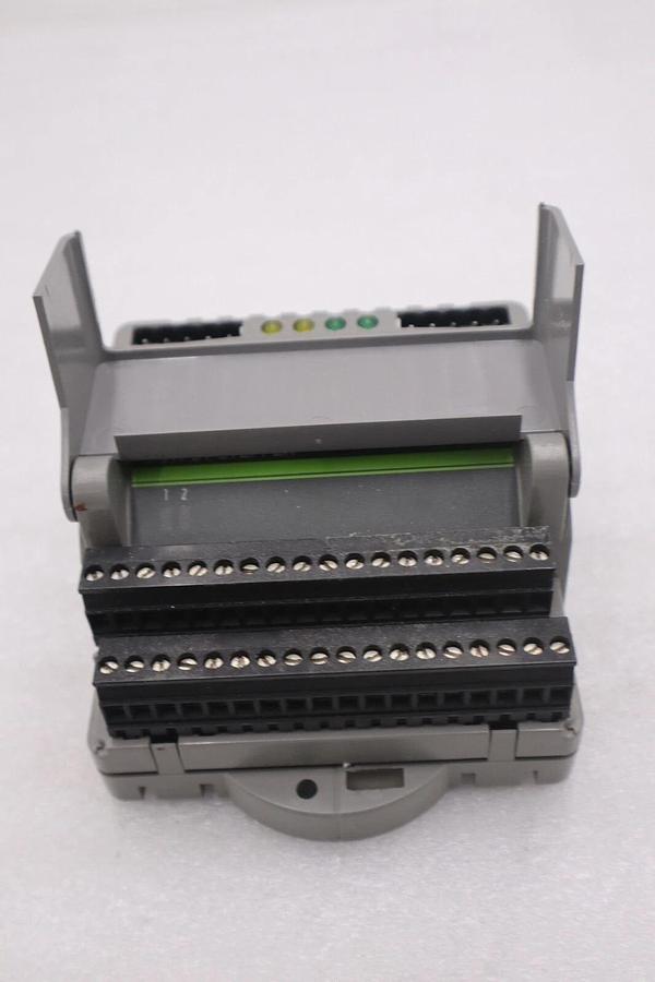 Used GIDDINGS & LEWIS M.1017.3143 R5 STEPPER OUTPUT ENCODER INPUT STOCK 659-D