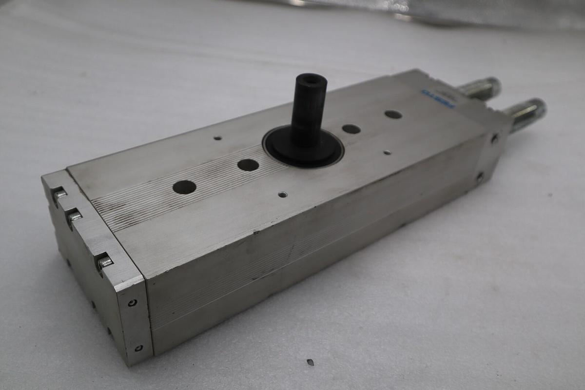 NEW Festo DRQD-40-360-YSRJ-A-AR-ZW-E Rotary Drive 197373 AN02 2-10BAR STK 4626