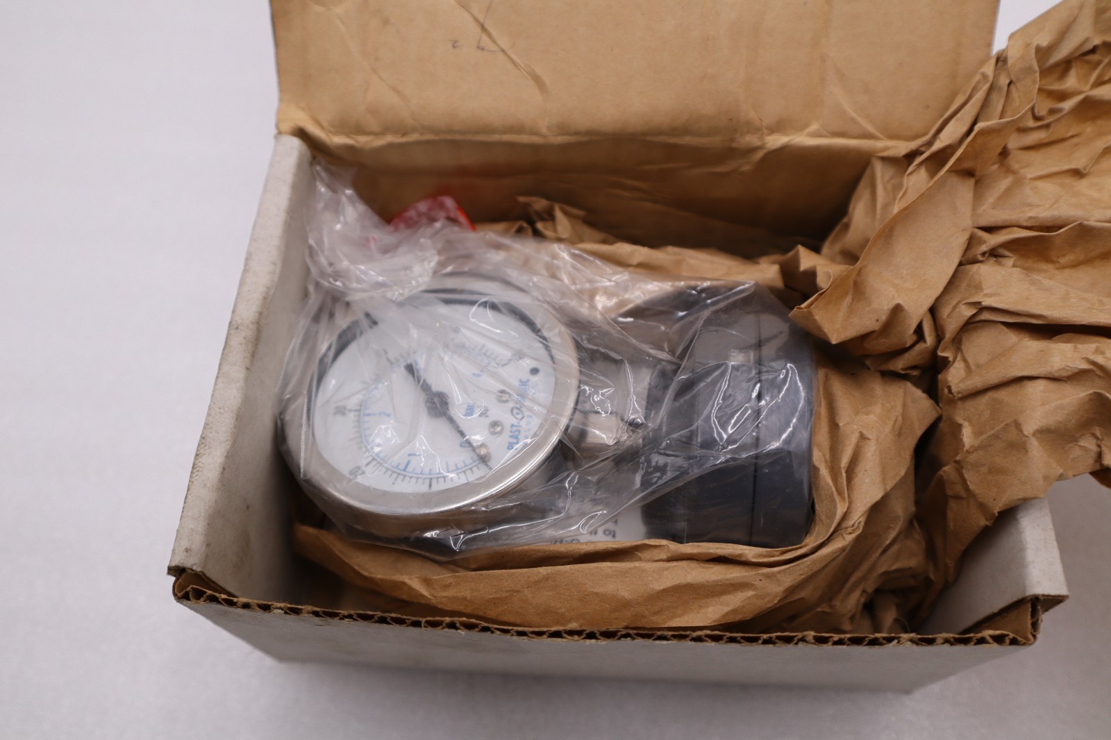 PLAST-O-MATIC GGTS100-PV / GGTS100PV PVC MOLDED GAUGE GUARD STOCK H833A