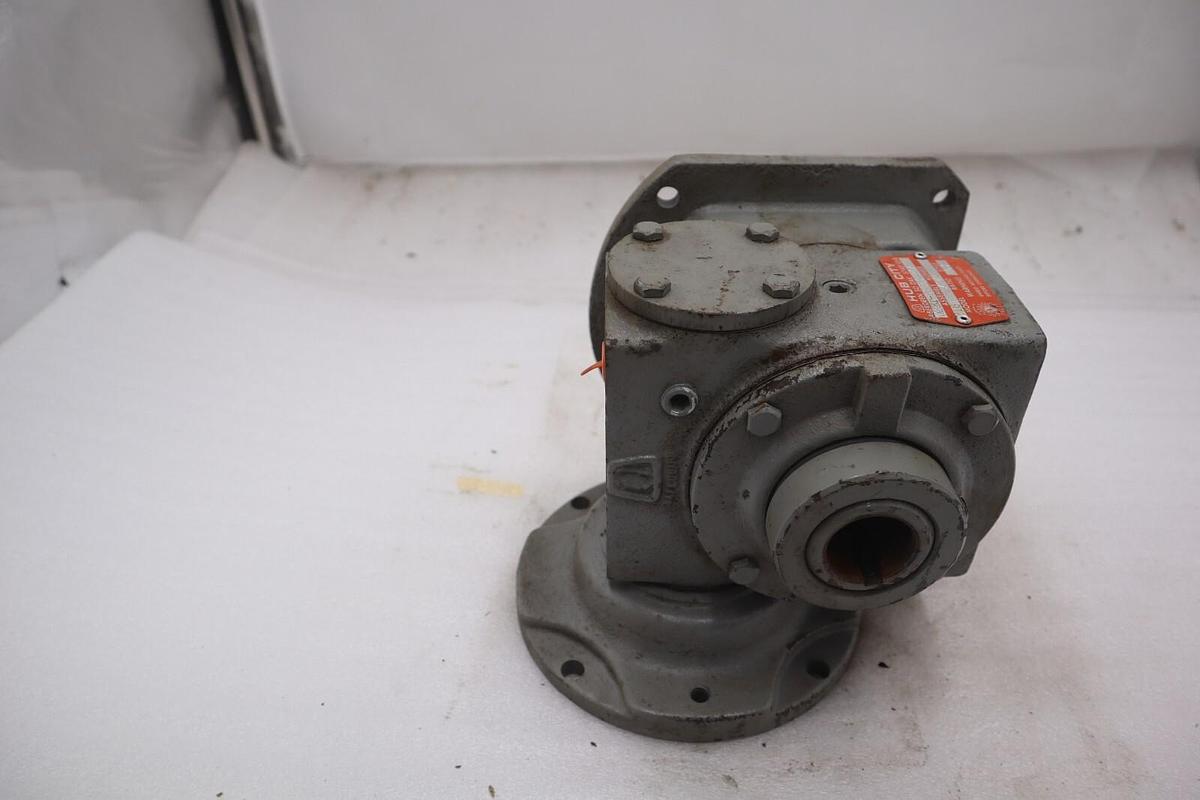 Used HUB CITY 0221-03661-217 MODEL 216 STYLE L GEAR REDUCER STOCK #M-62