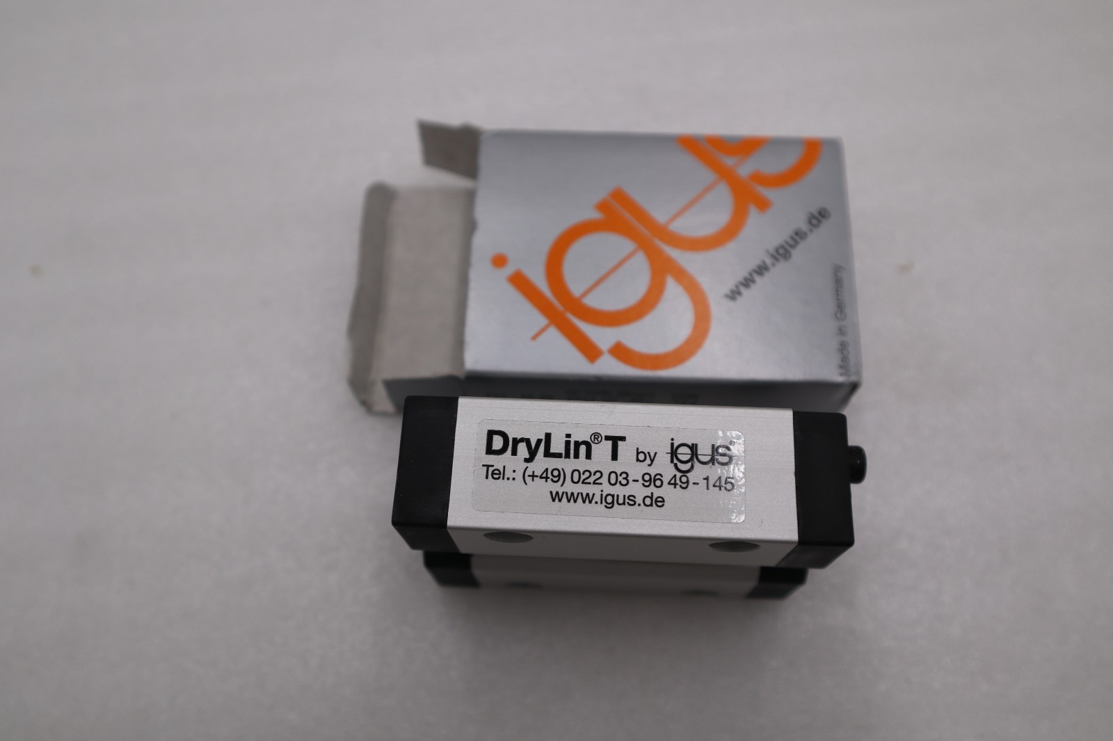 NEW Trolley DryLin TWA-01-20 T linear guides self-regulating STOCK H446A