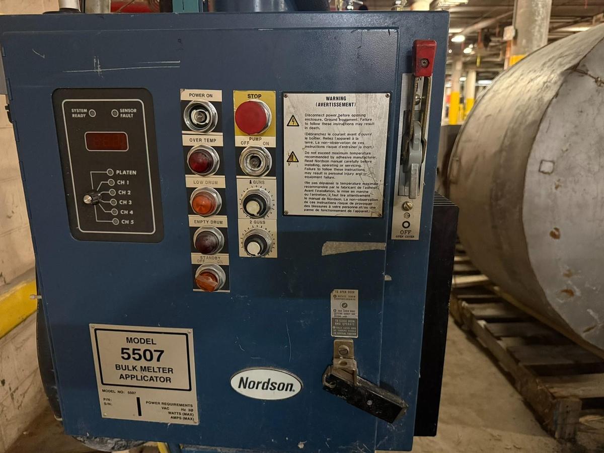 Used NORDSON MODEL 5507 BULK MELTER APPLICATOR SYSTEM
