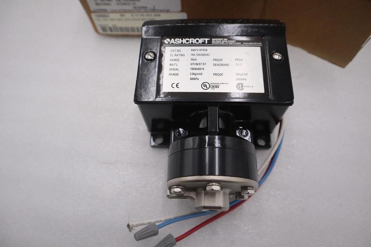 Used ASHCROFT b461v xfsg6 / b461vxfsg6 30 psi NEW IN BOX STOCK G429A