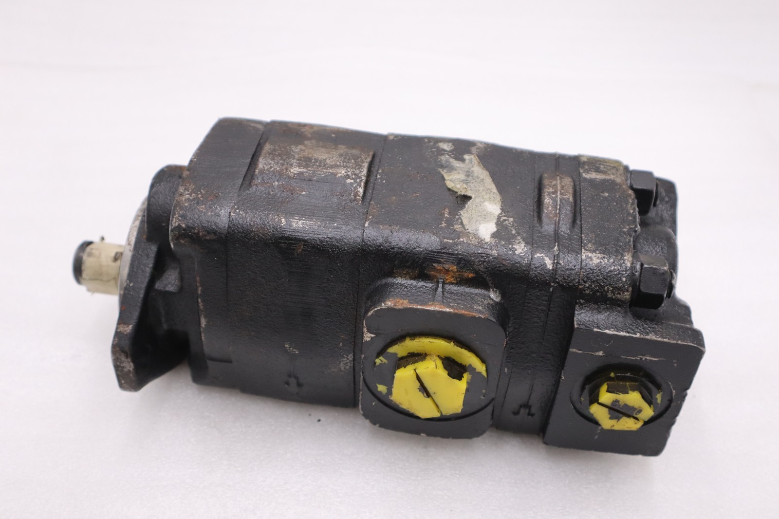 Used 3269121137 Parker Commercial Intertech Gear Pump STOCK H1837