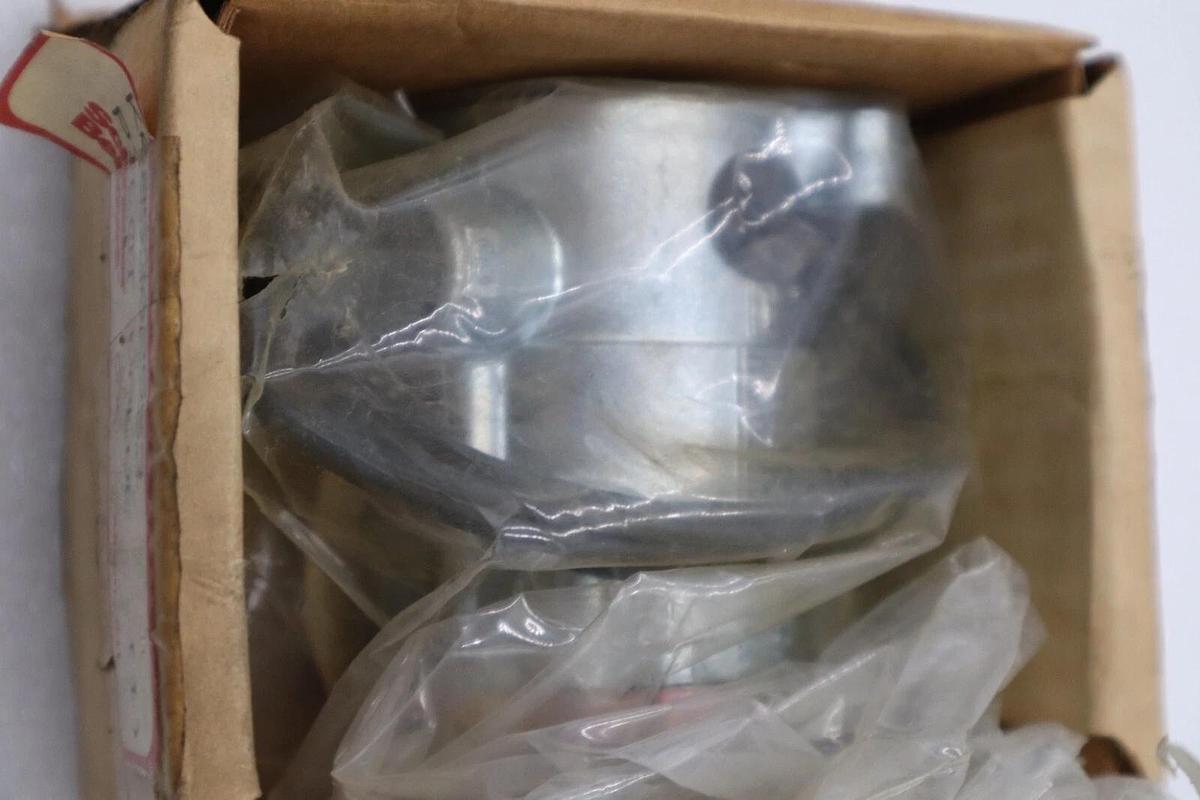 Used NEW SCHRADER-BELLOWS K085302553 PILOT VALVE STOCK 5883