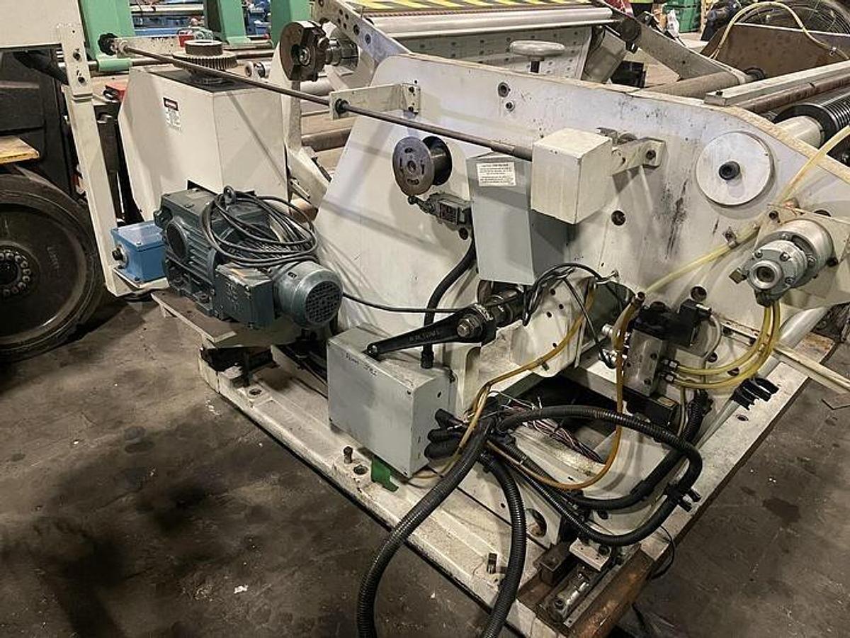 Used 45" WIDE KIDDER AUTOMATIC REWIND WITH SPLICER 24" DIAMETER