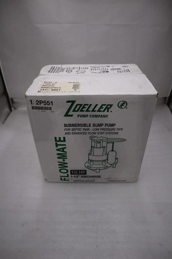Used Zoeller M137-E 2P551 1/2 HP Cast Iron Submersible Pump NEW IN BOX STOCK HP-185