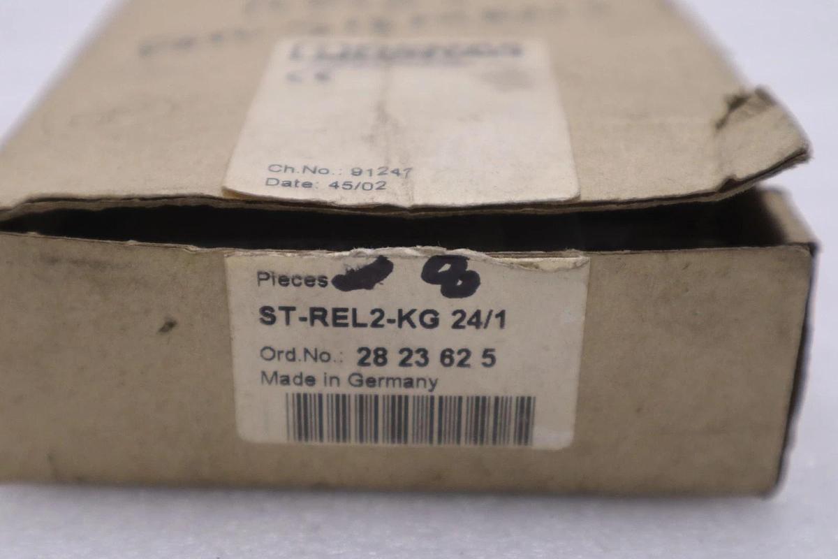NEW OPEN BOX OF 8 PHOENIX CONTACT 2823625 ST-REL2-KG 24/1 STK K4027CC