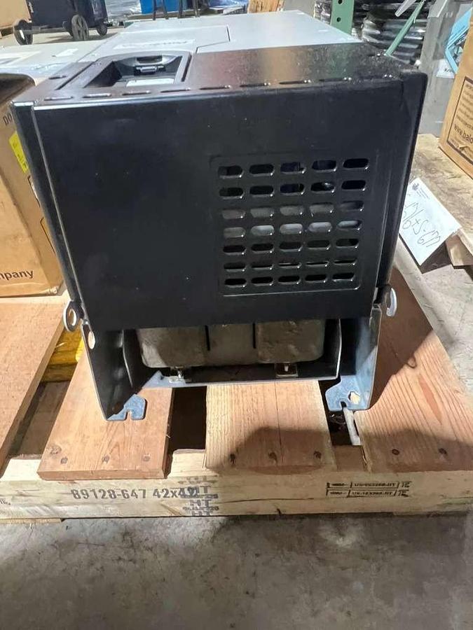 Used ALLEN BRADLEY 20G1AND125JA0NNNNN PowerFlex 755 AC Drive 100 HP NEW STOCK CC-05