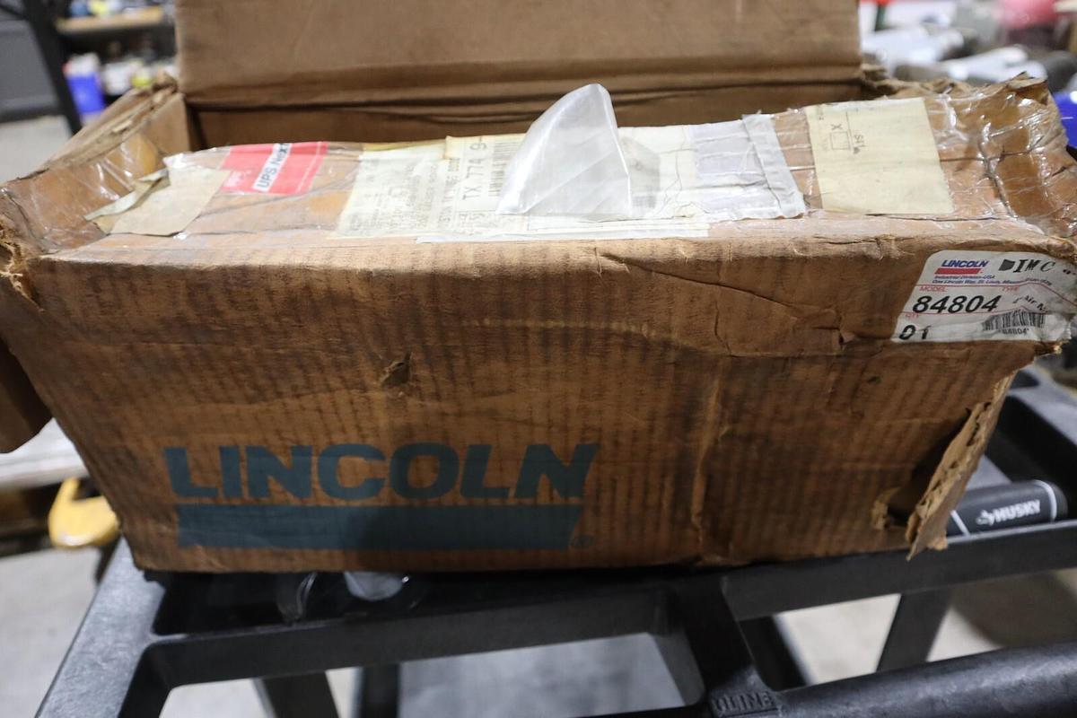 Used NEW LINCOLN 85300 AIR MOTOR 4" STOCK HS8
