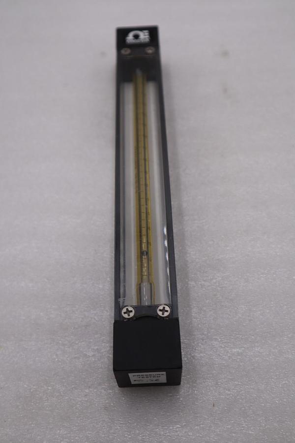 Used NEW NO BOX OMEGA ENGINEERING FL-1805 / FL1805 STOCK H1109A