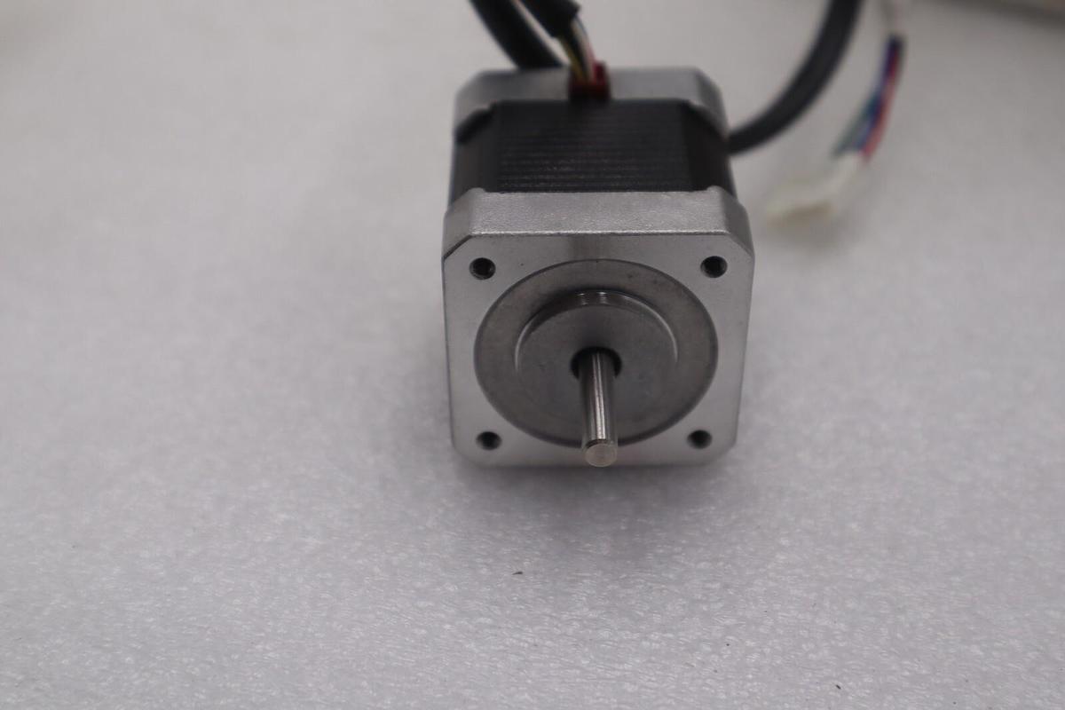 NEW VEXTA STEPPING MOTOR PK245-01B STOCK K-1843