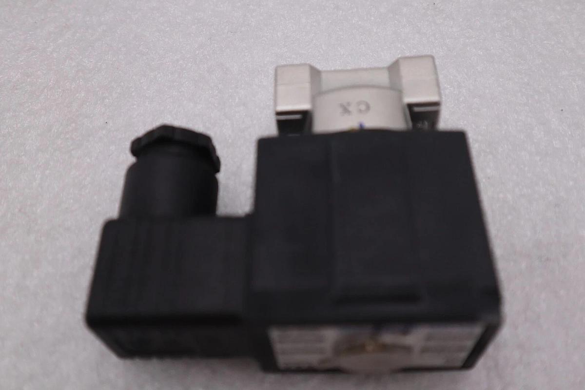 NEW SMC GENUINE PART VX2340G-02N-9D AC24V (38 AVAILABLE) STOCK 1775-A