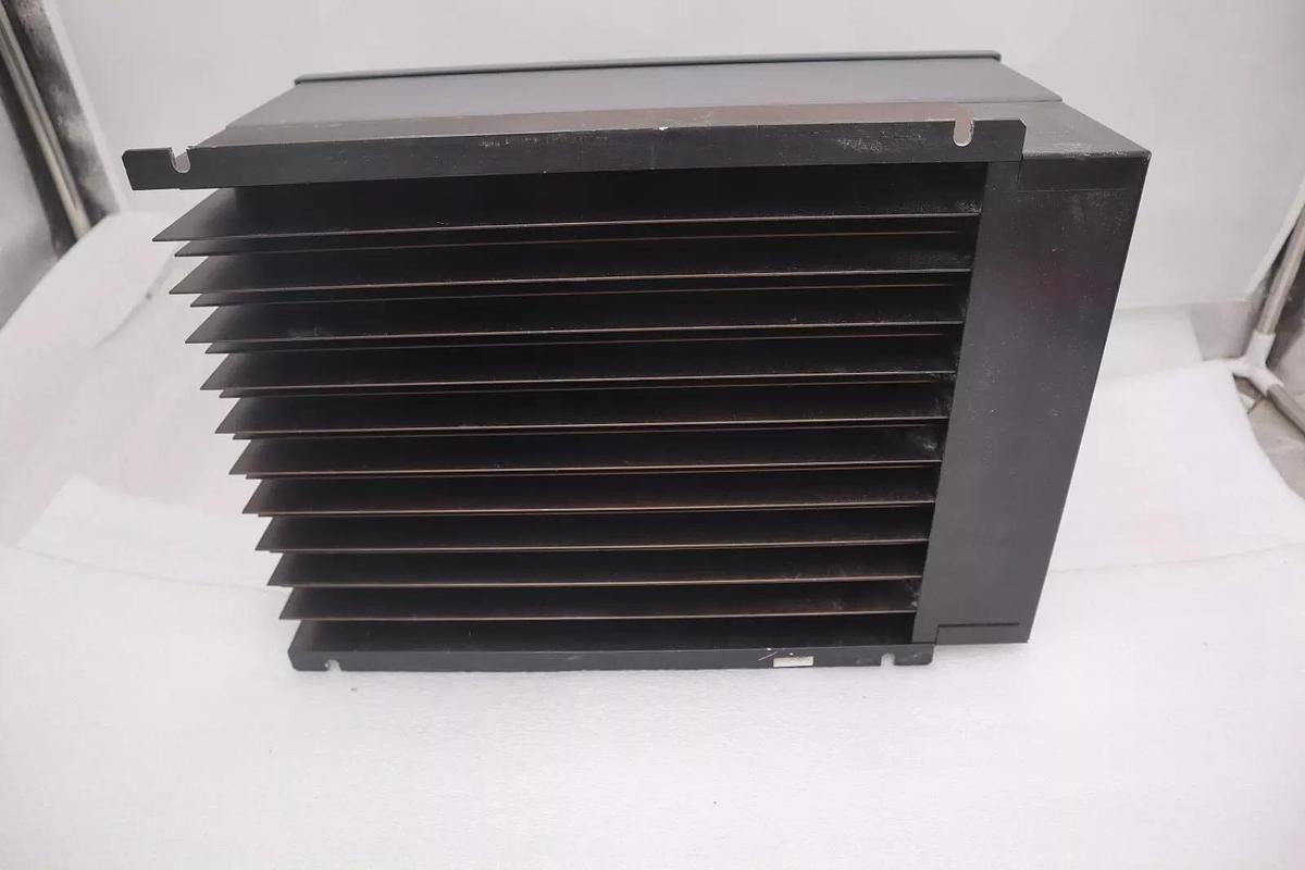 Used LENZE AC TECH M14250DK VFD DRIVE 400/460V 25 HP STOCK 2268-A