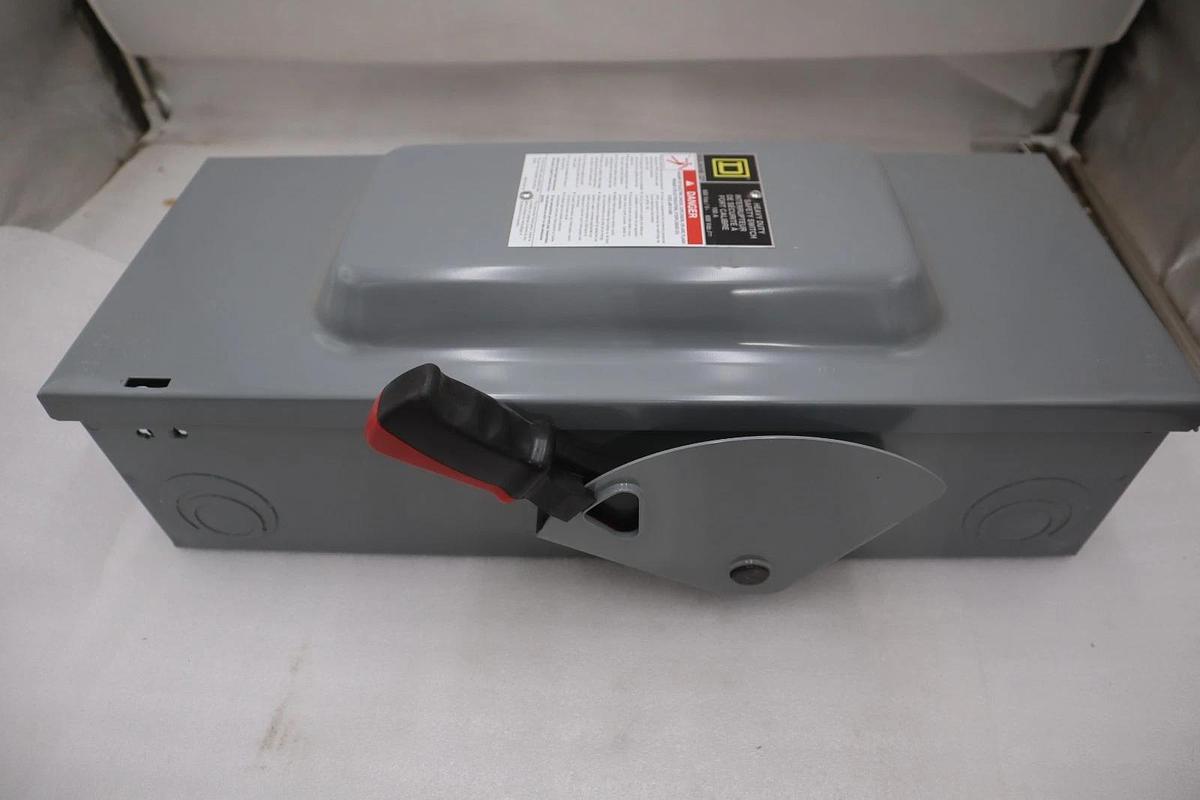 SCHNEIDER ELECTRIC CH363 / CH363 - NEW NO BOX - STOCK SGF133