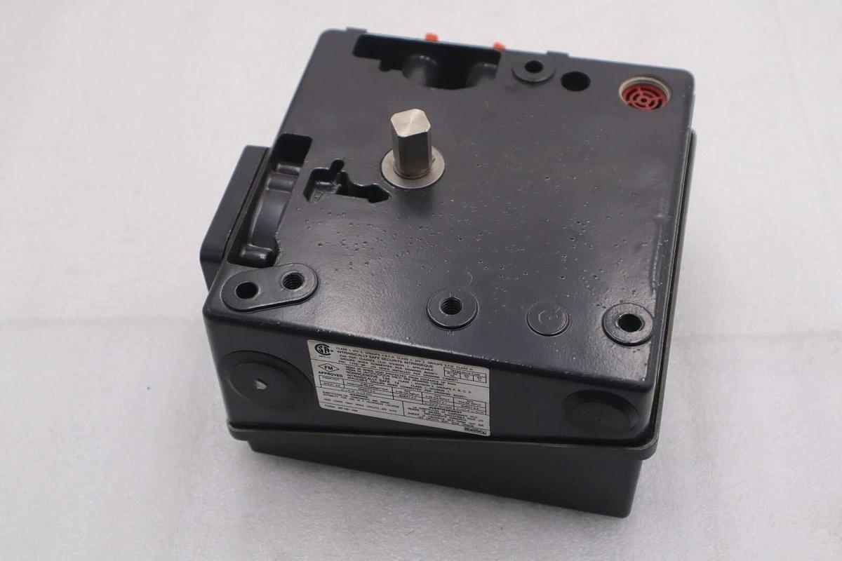 Used Bailey AV232001 I/P Positioner Pneumatic 150 psi max CSQ STOCK 2468