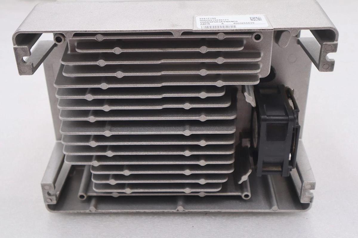 Used 20AD8P0A3AYNANC0 ALLEN BRADLEY POWERFLEX 70 5HP AC DRIVE 480 VOLT STOCK 3290