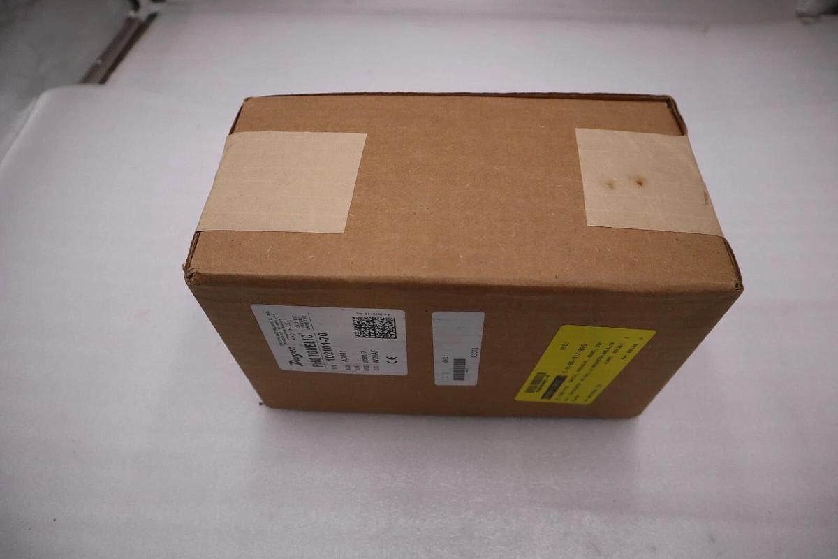 DWYER PHOTOHELIC 102101-70 NEW IN BOW STOCK G122A
