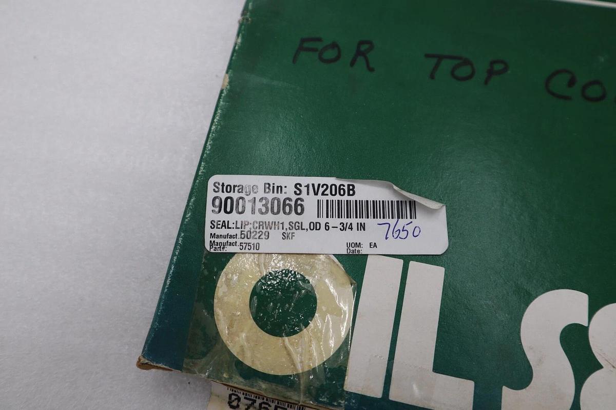 Used NEW Chicago Rawhide CR-57510 SKF Oil Seal 57510 STOCK 3781A