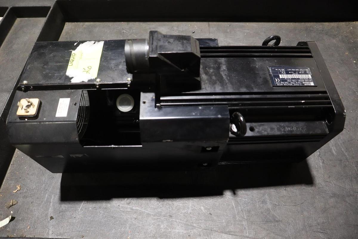 Used Rexroth Indramat 2AD104B-B050B4-CS06-D2N1 Servo Motor STOCK S695