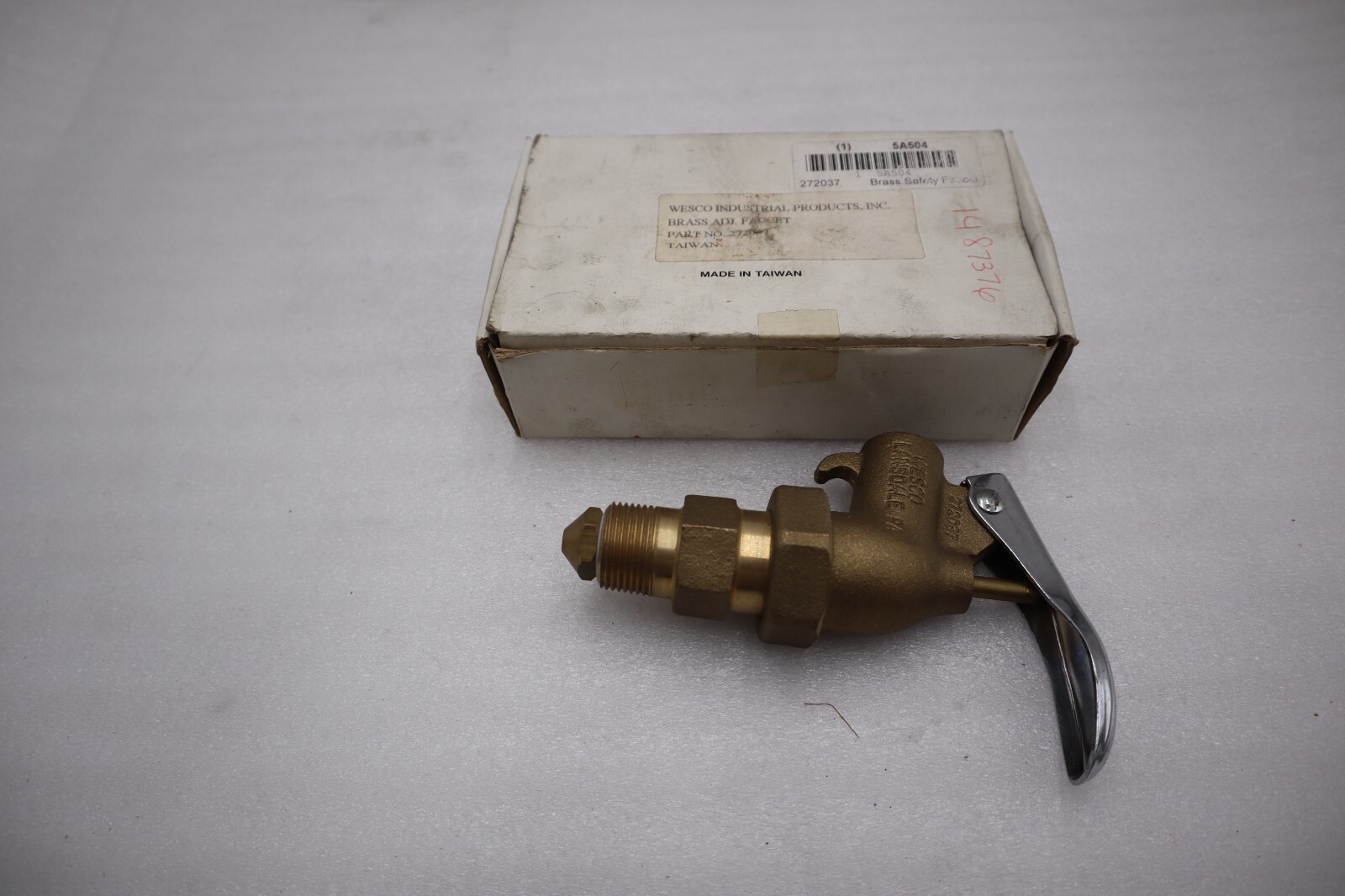 NEW Wesco 272037 Heavy Duty Brass Adjustable Shank Faucet STOCK H250A