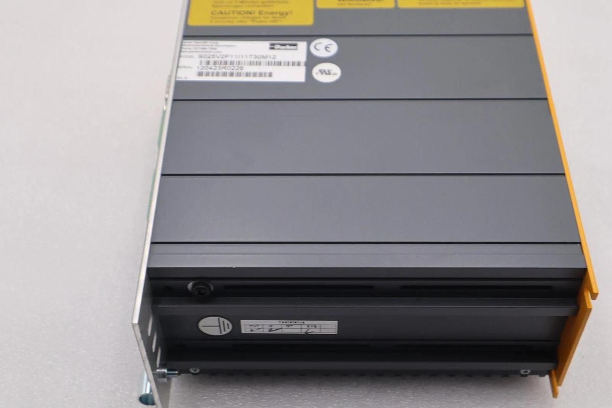 Used Parker Compax3S Servo Drive/Controller S025V2F11I11T30M122 NEW STOCK 2176