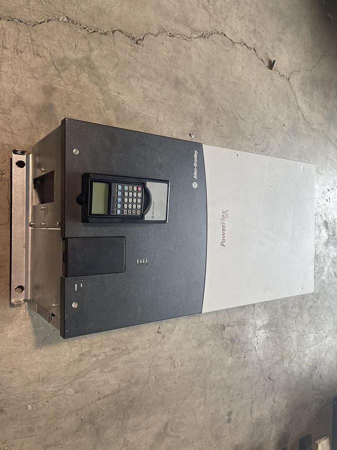 Used Allen Bradley 20BR180A0QYNAND0 SERIES B POWERFLEX 700 DRIVE VFD 150 HP S-153