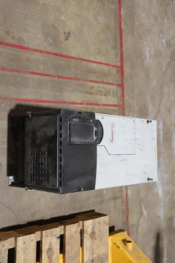Used ALLEN BRADLEY 20G1AND125JA0NNNNN PowerFlex 755 AC Drive 100 HP - STOCK CC106