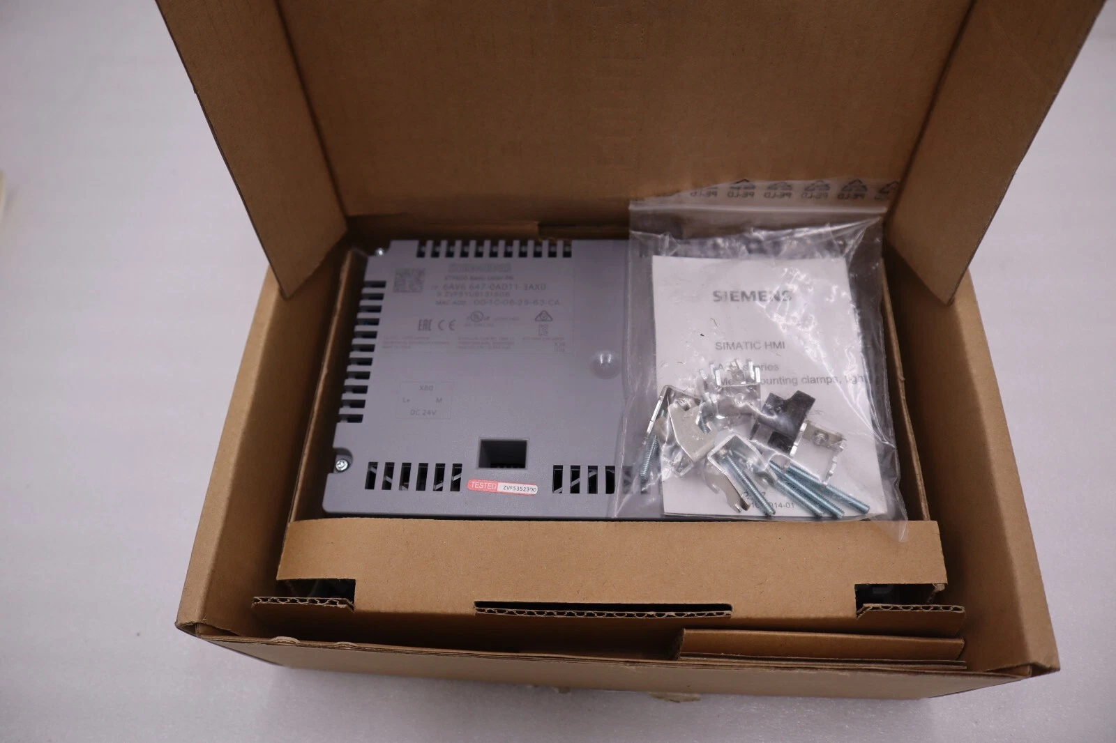 Used NEW IN BOX Siemens 6AV6 647-0AD11-3AX0 KTP600 Basic Color Touch Panel #3482A