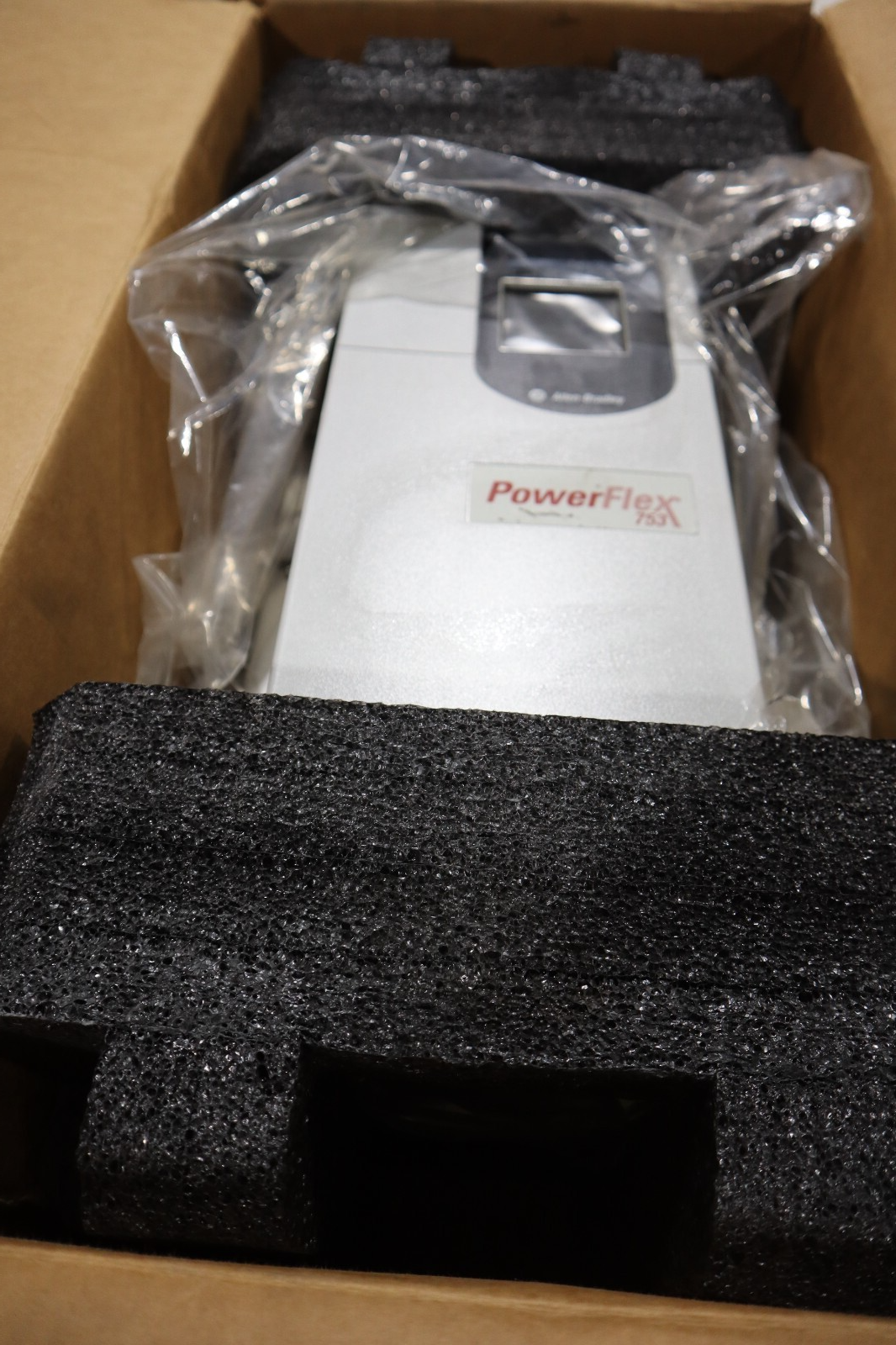 ALLEN BRADLEY POWERFLEX 753 20F11GB028JA0NNNNN SERIES A 10 HP STOCK 5001A