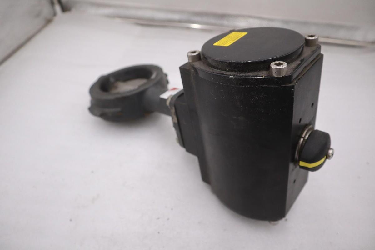 Used NIBCO WD3222 BUTTERFLY VALVE 250PSI 2-1/2" - STOCK M-27CC
