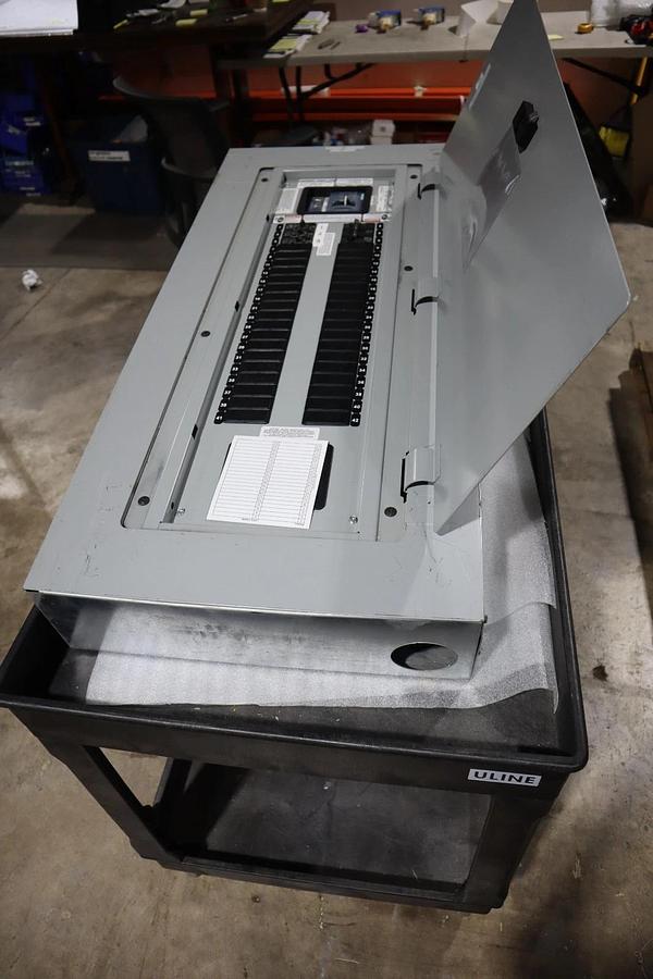 Used SIEMENS P1 250A 208Y/120V P1X42MC250CT MAIN BEAKER STOCK HS43