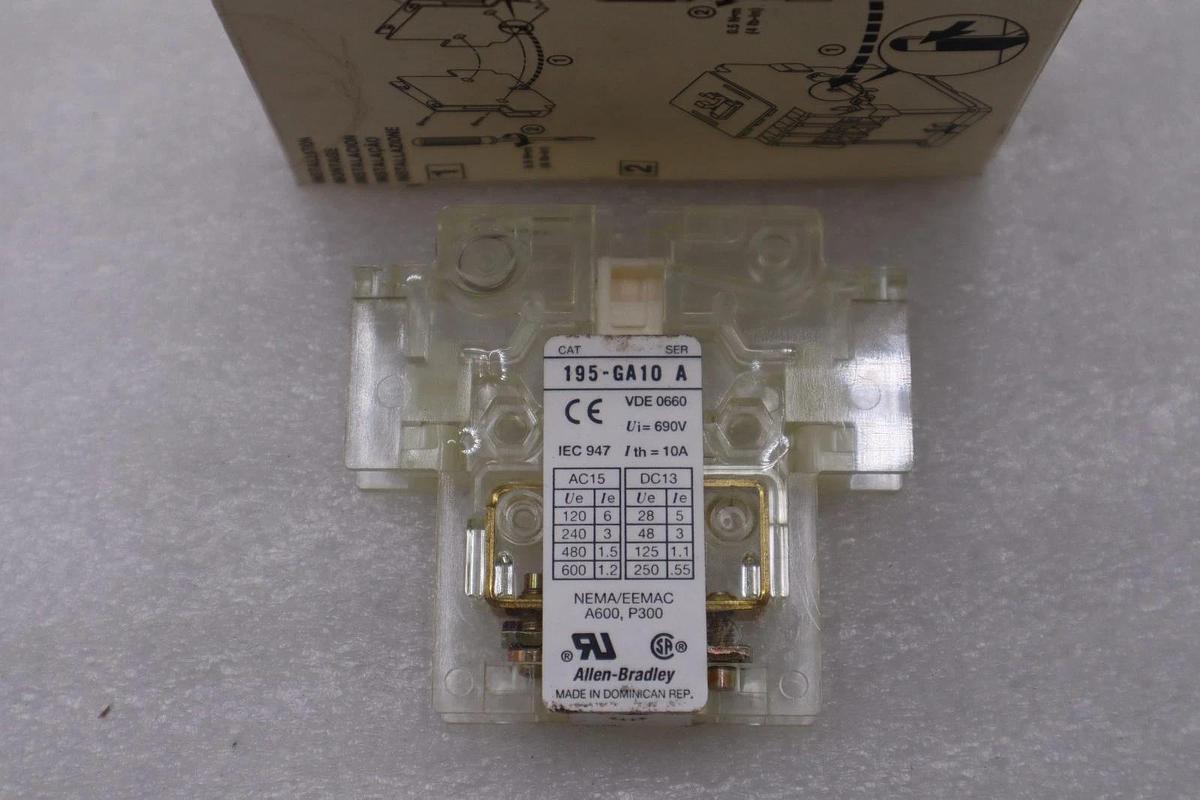 LOT OF 4 NEW OPEN BOX AB Allen Bradley 195-GA10 Contact Switch STK H1125A