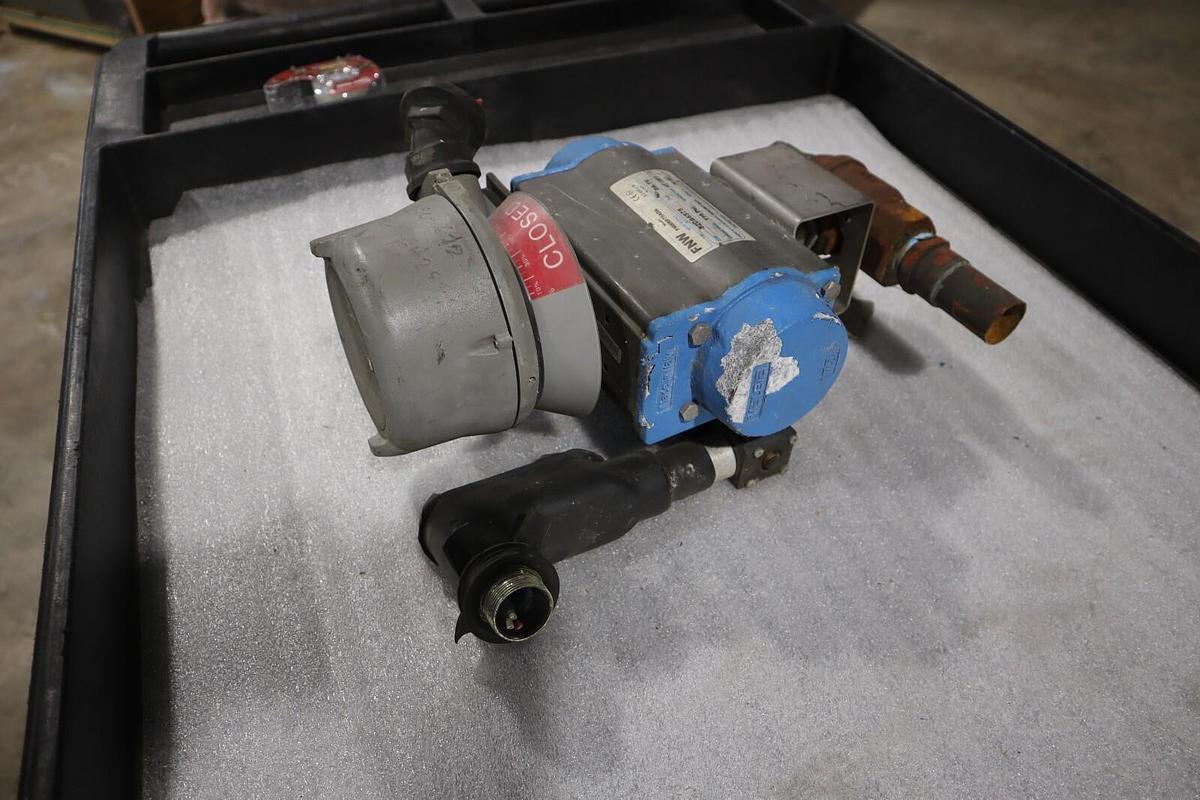 Used Fnw Fnwrp 75ada. 82da6575. Actuator STOCK S-623