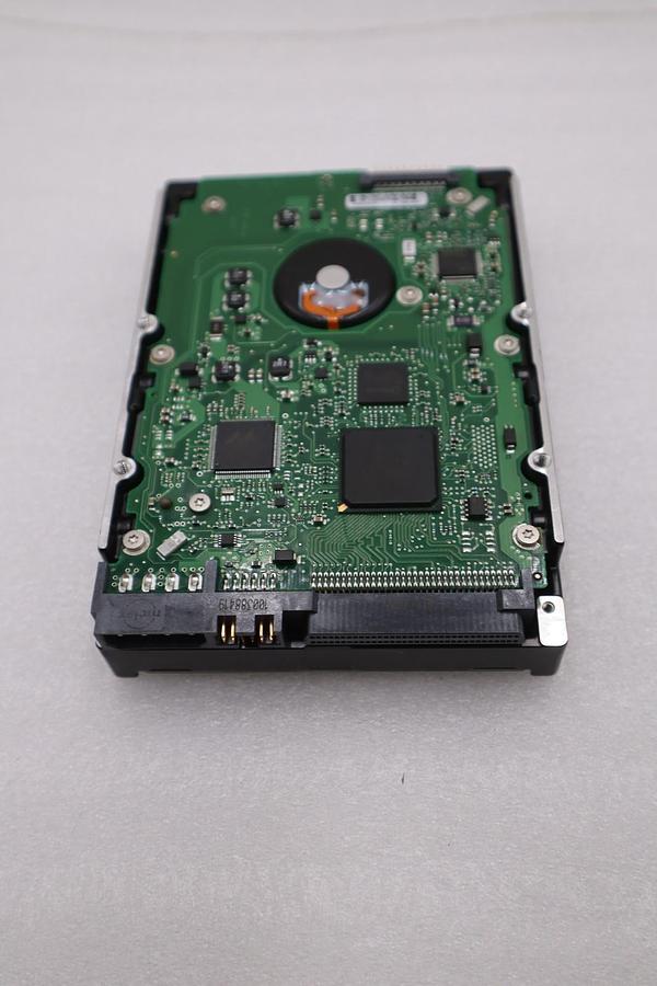 Used NEW OPEN BOX Seagate Cheetah 15K.5 ST3146855LW 146GB 15K Hard Drive STK GF242A