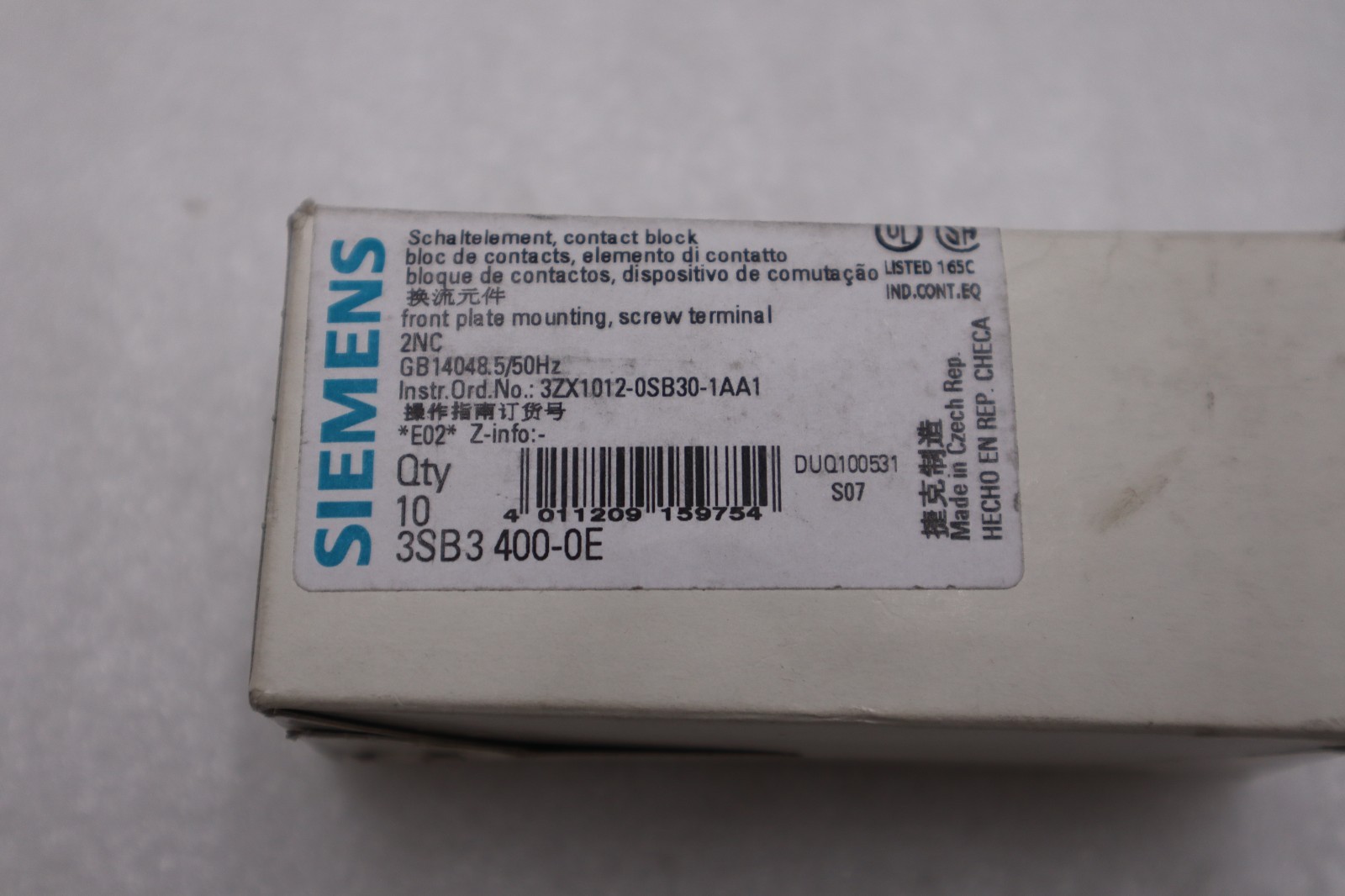 Used NEW OPEN BOX SIEMENS 3SB3 400-0E Auxiliary Contact BOX OF 10 STK H290A