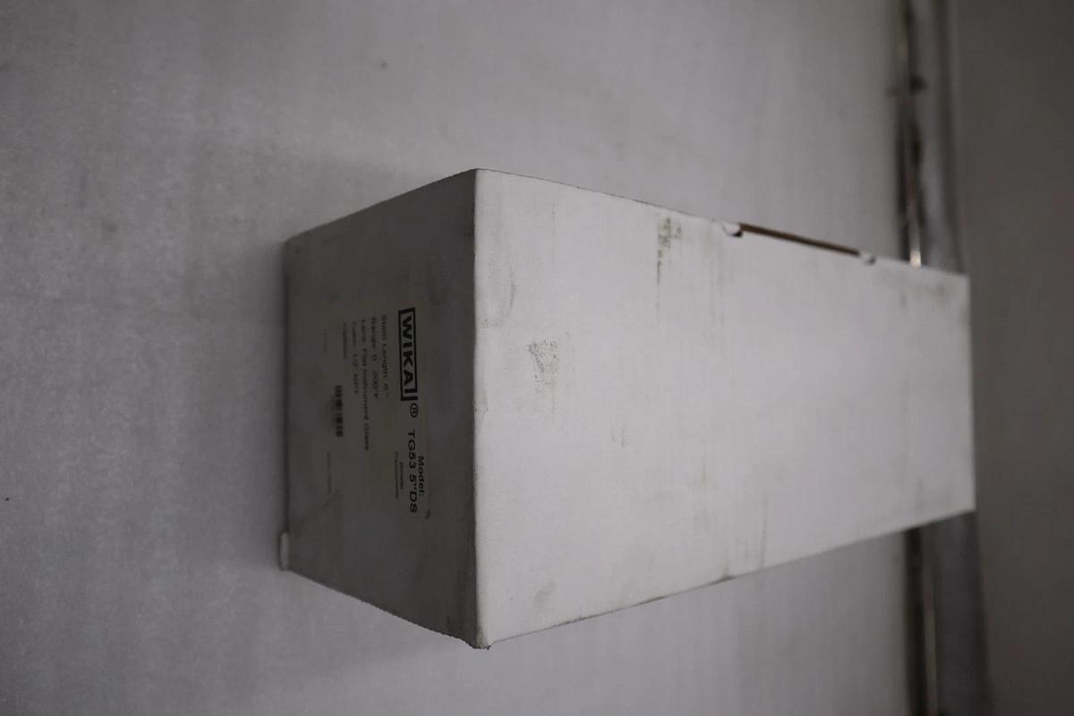 Used WIKA TG53 5'' DS THERMOMETER STEM LENGTH 6" 1/2" NPT - STOCK GF419