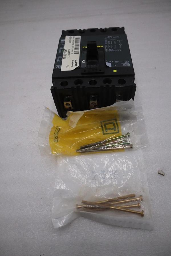 NEW OPEN BOX Square D FAL36030 Circuit Breaker 30A 600V 3P STOCK G339A