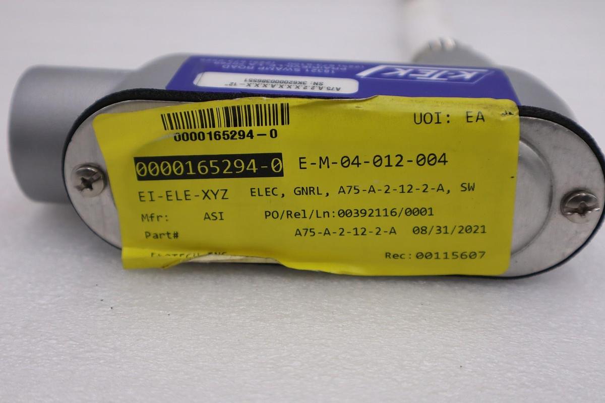 Used K-TEK A75.A.2.2.X.X.X.A.X.X.X-12" LEVEL TRANSMITTER STOCK #G-734