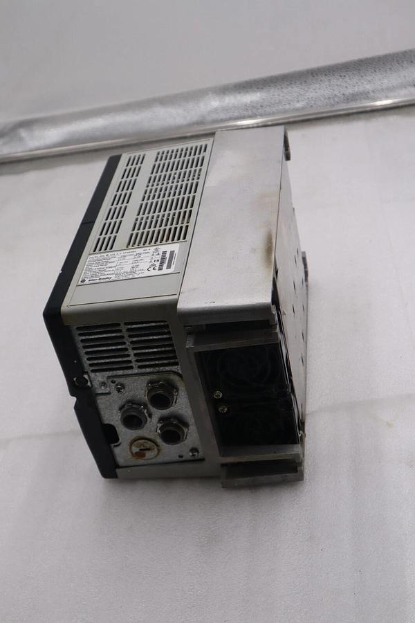 Used Allen-Bradley PowerFlex 70 20AB015A3AYNANG0 MFG. 2016 AC Drive STOCK 2438