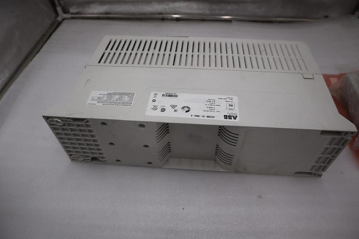 ACS580-01-09A0-6 AC DRIVE SERIES GENERAL PURPOSE 3 PHASE 5 HP - STOCK GF-301