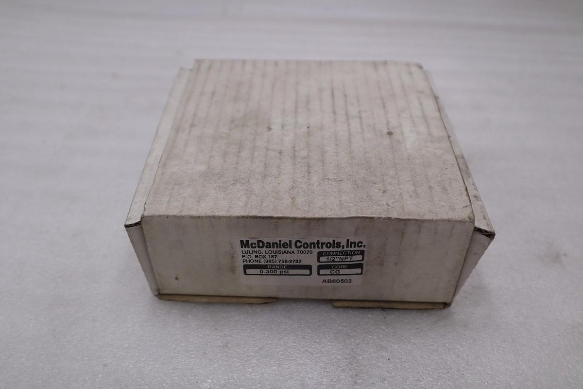 Wika 0-300 PSI Code CG 316SS Tube and Socket 1/2" NPT - STOCK GF742A