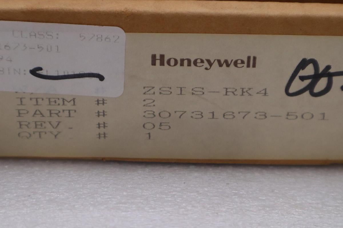 Used NEW OPEN BOX Honeywell 30731673-501 Core Memory Card PLC Rack Circuit Board G621