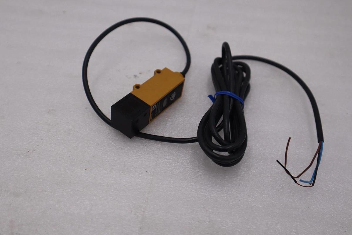 Used NEW NO BOX Omron E3S-RS30E42-30 Photoelectric Switch 12-24v-dc STOCK H1473A