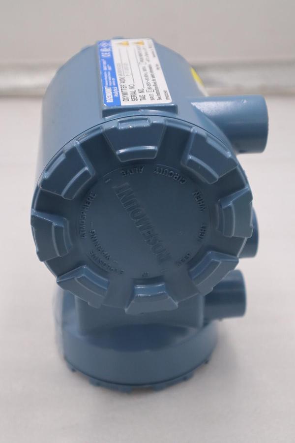 Used NEW OPEN BOX Emerson Rosemount Oxymitter 4000 6A00095G06 90-250VAC 50/60Hz G699