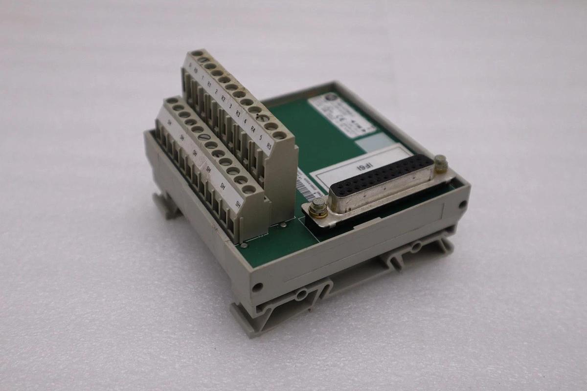 Used AB Allen Bradley Input Interface Module 1492-AIFM6S-3 1492AIFM6S3 STK H1415A