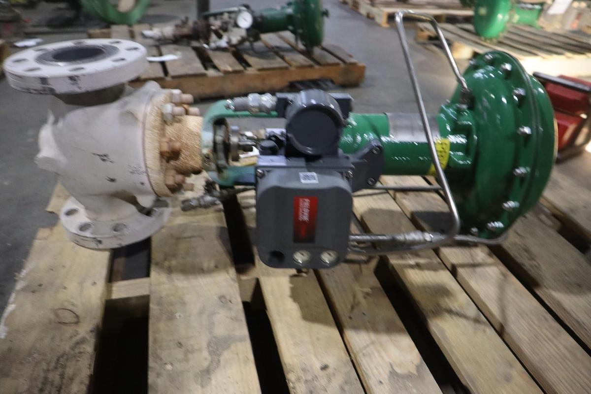 Used Fisher Control Valve Size 40 With 667 Pneumatic Actuator