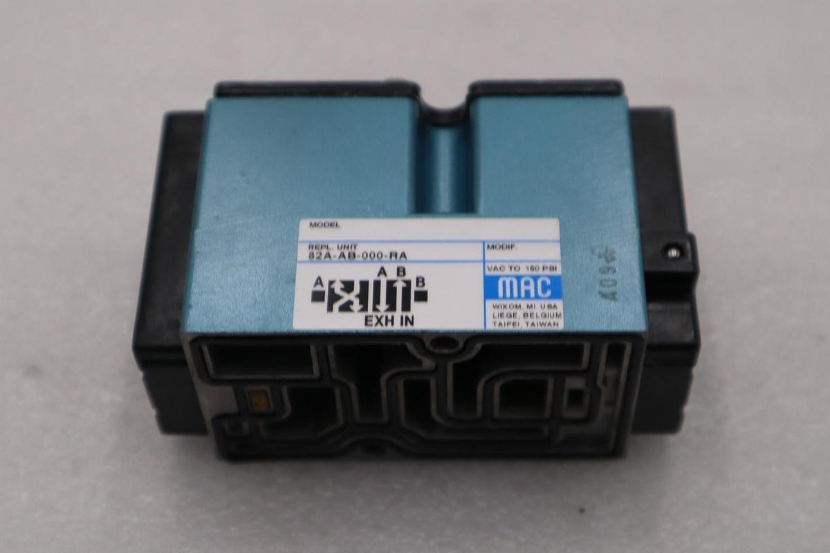 NEW MAC VALVES 82A-AB-000-RA 4/2 VALVE LESS BASE SINGLE REMOTE AIR STK H1468
